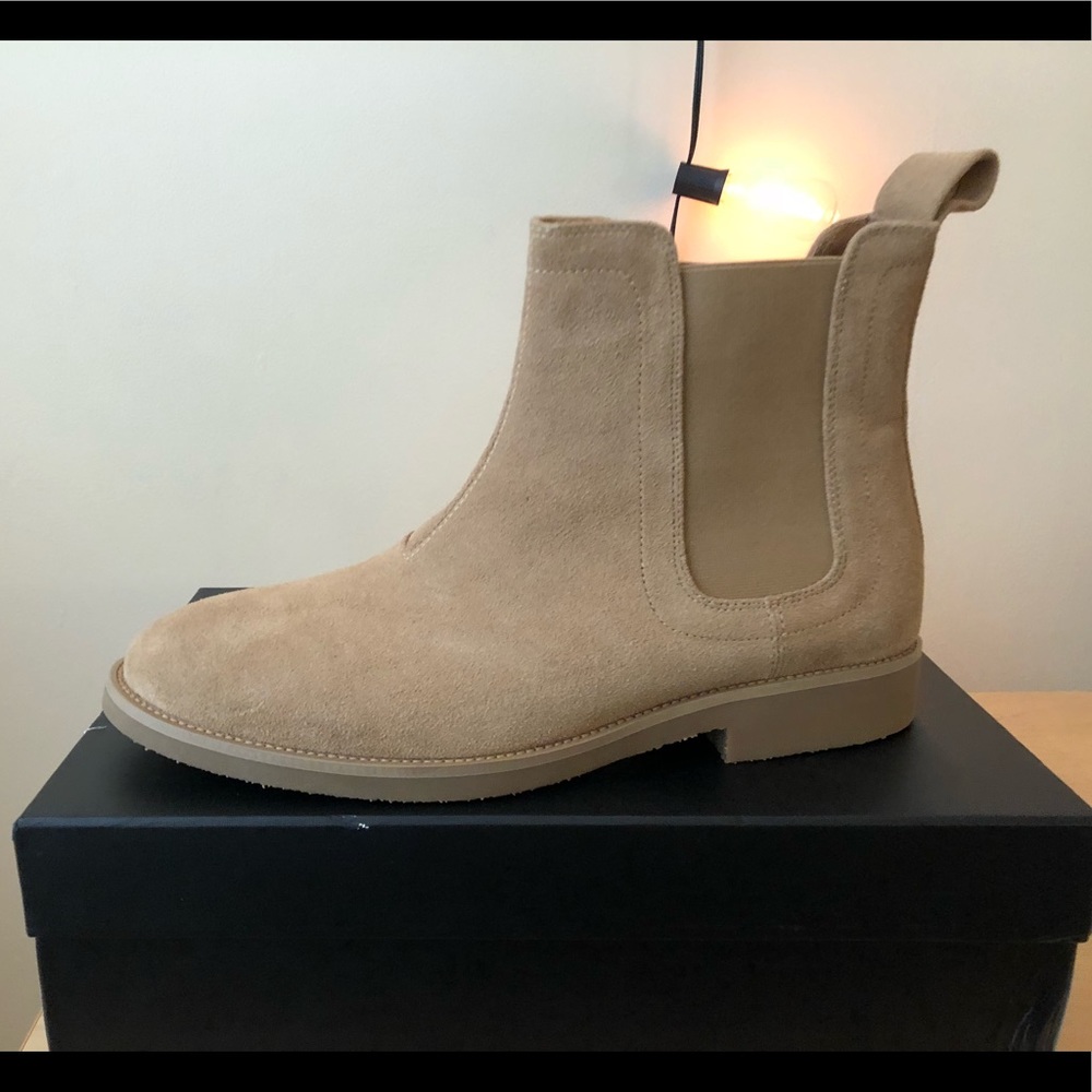 Tan boots - Size 11